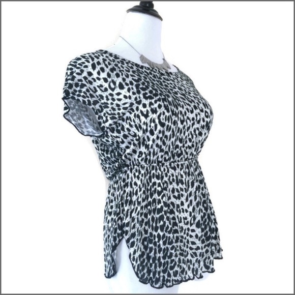 𝅺BLACK and White Animal Print Top - Picture 2 of 4